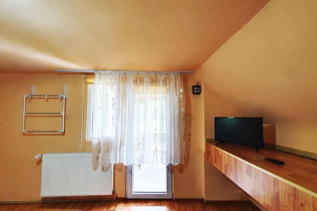 Casa Petruta Dambovicioara Hotel Podu Dimbovitei ภายนอก รูปภาพ