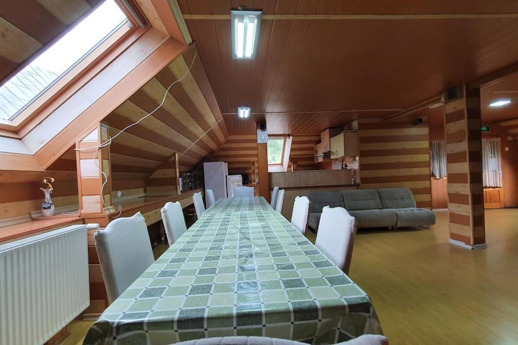 Casa Petruta Dambovicioara Hotel Podu Dimbovitei ภายนอก รูปภาพ