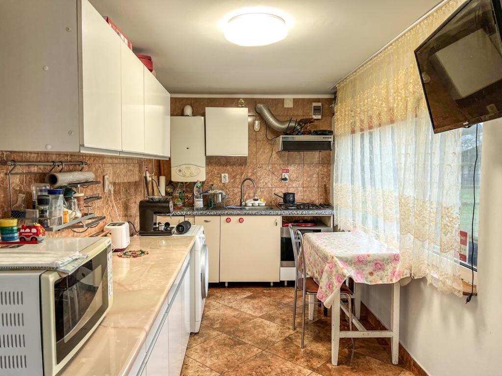 Casa Petruta Dambovicioara Hotel Podu Dimbovitei ภายนอก รูปภาพ