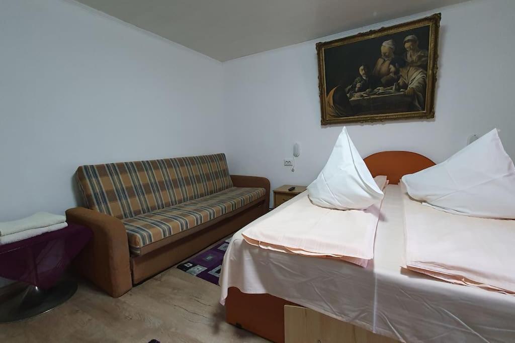 Casa Petruta Dambovicioara Hotel Podu Dimbovitei ภายนอก รูปภาพ